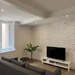 Forum Apartment